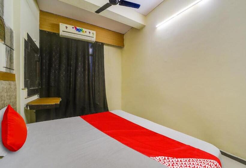 اتاق کلاسیک سه تخته, Oyo Hotel Shivalik Gold