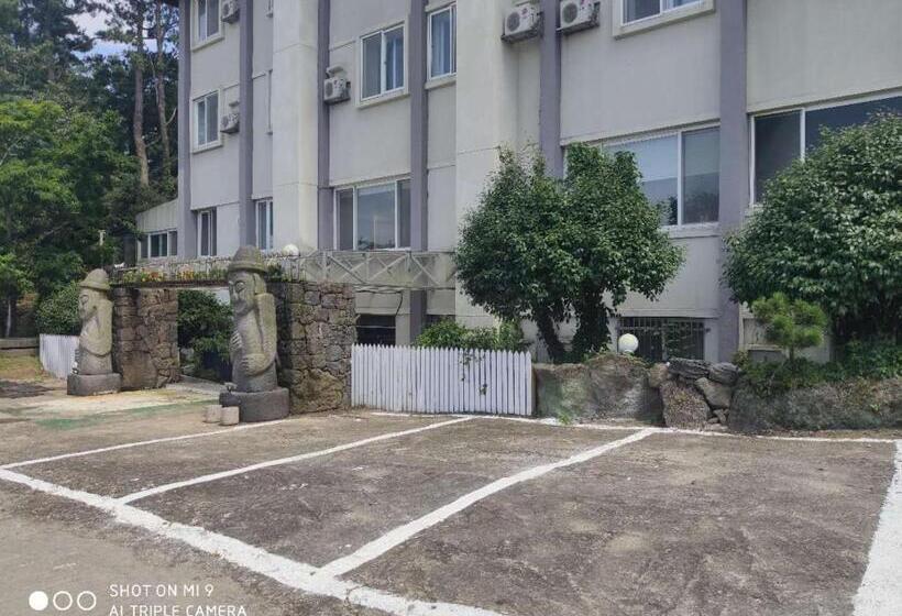 اتاق استاندارد سه نفره, Star House/星之家酒店