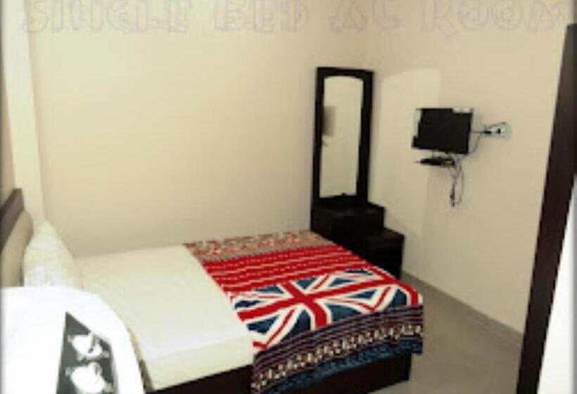 Номер Стандарт, The Royal Hotel,chhatarpur