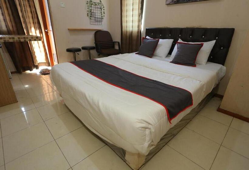 اتاق لوکس, Capital O 93372 Aurora Residence