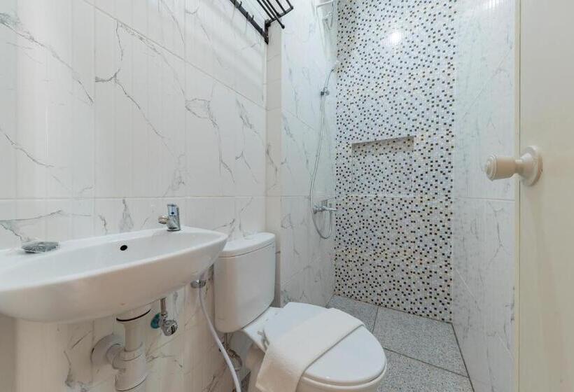 Номер Стандарт, Reddoorz Near Csb Mall Cirebon