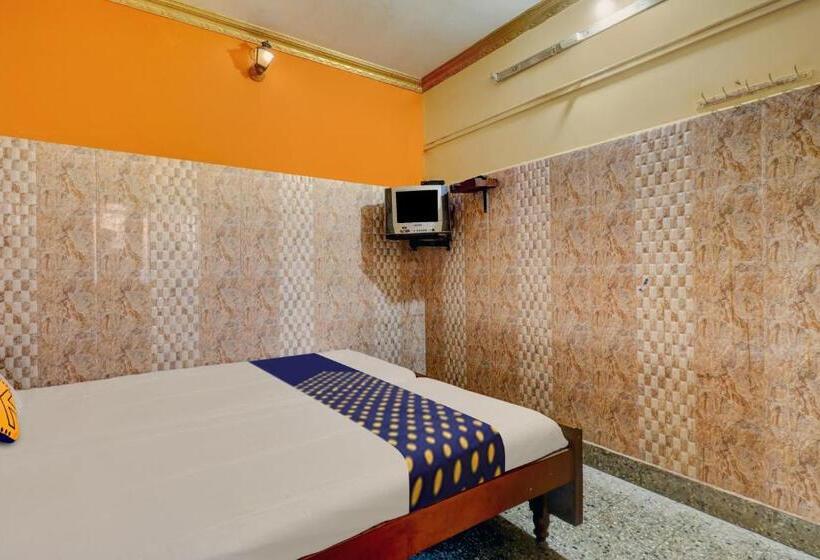 三人经典房间, Spot On Shri Venkateshwara Lodging