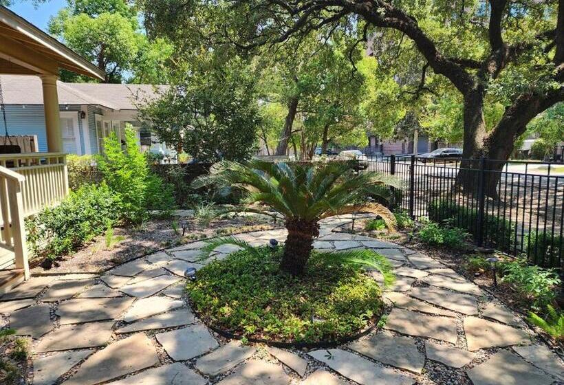 דירת חדר, Cute & Quiet Garage Apt Home