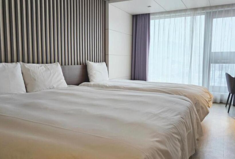 اتاق لوکس, Air City Hotel Corp