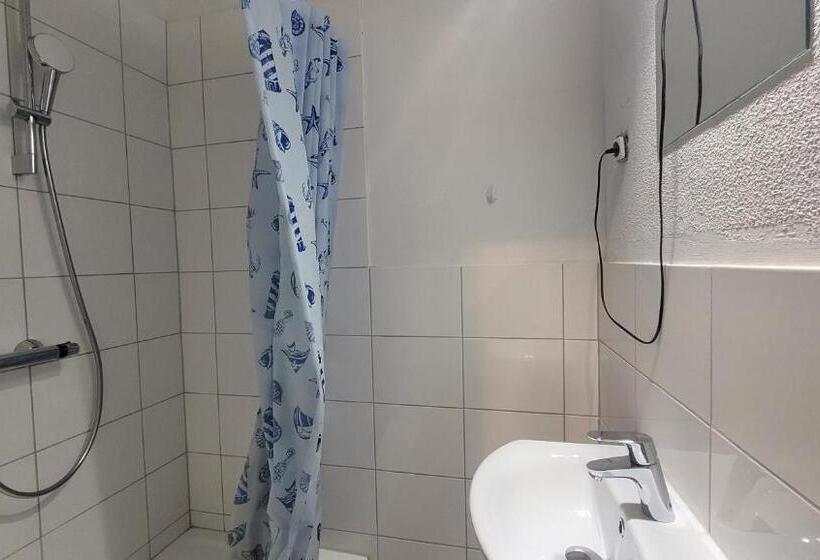 带共用浴室的标准房间, Pension Für Monteure