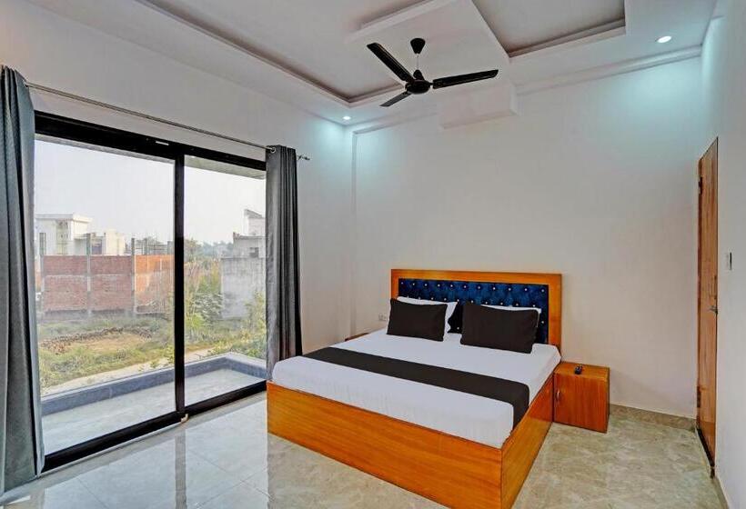 Трехместный Номер Классика, Oyo Hotel Maya Luxe