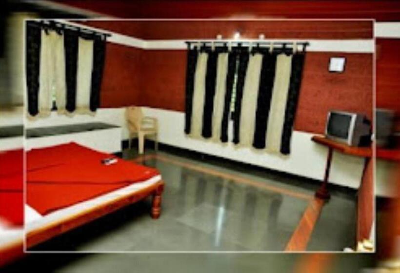 Номер Стандарт, Amraban Resort, Chiplun