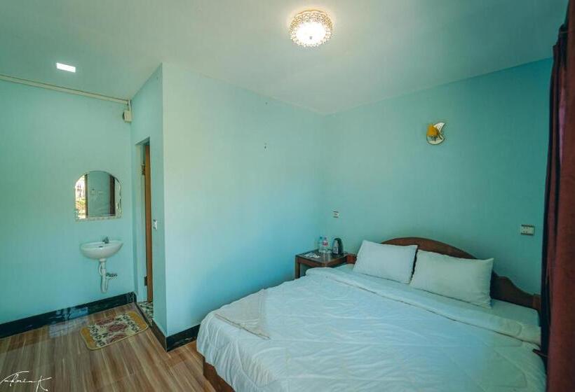اتاق استاندارد با چشم‌انداز کوهستان, Koh Rong 71 Guesthouse