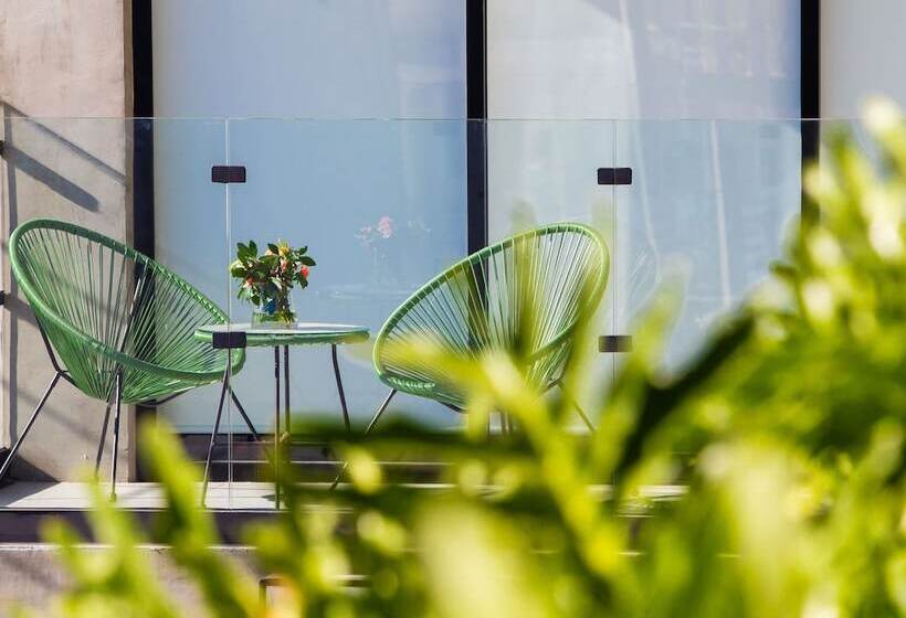 חדר דלוקס, Kuko Suites