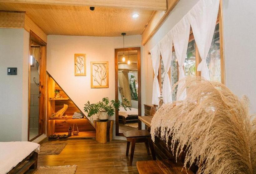 اتاق خانوادگی, Tịnh House Phú Quốc