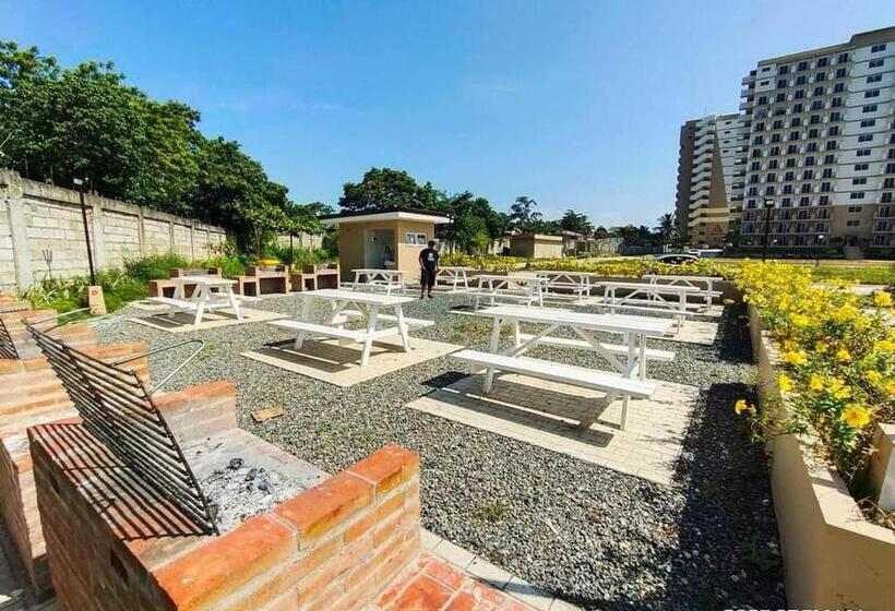 Студия Стандарт, Nate & Athalia S Cityscape Condotel