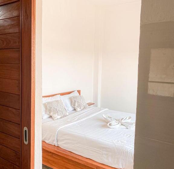 Номер Стандарт, Turtle House Surf & Stay