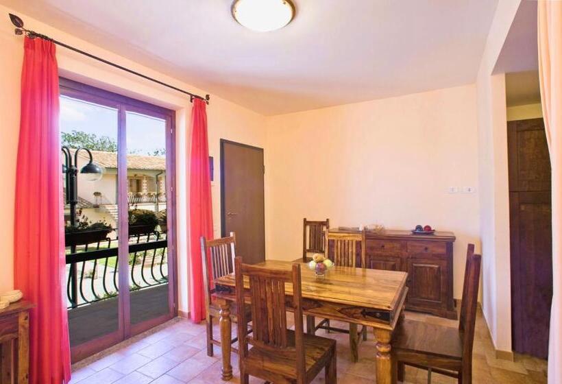 带1个卧室的公寓, Residence Surrounded By Greenery With Swimming Pool In Sorano