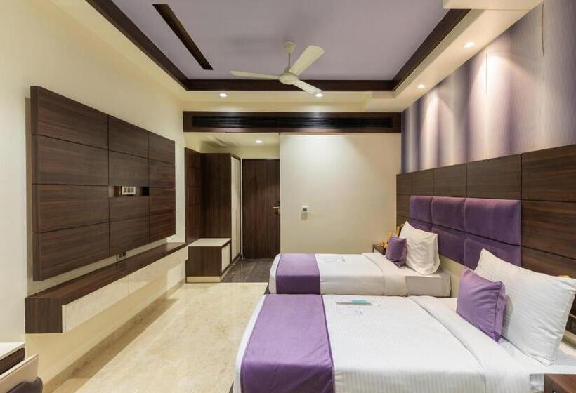 Deluxe Suite King Bed, Royal Rawal   Luxury Boutique