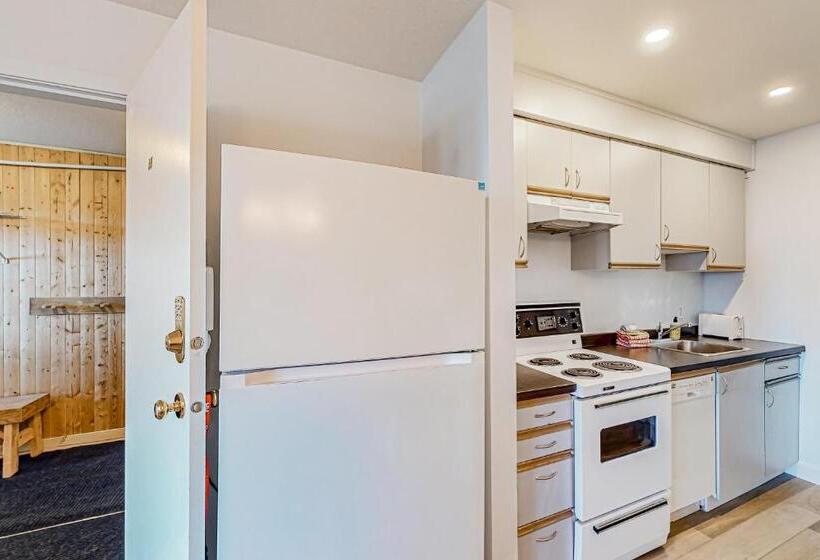 Люкс, Snowcrest Village, Unit 5b