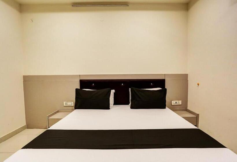 三人经典房间, Oyo Hotel Dream