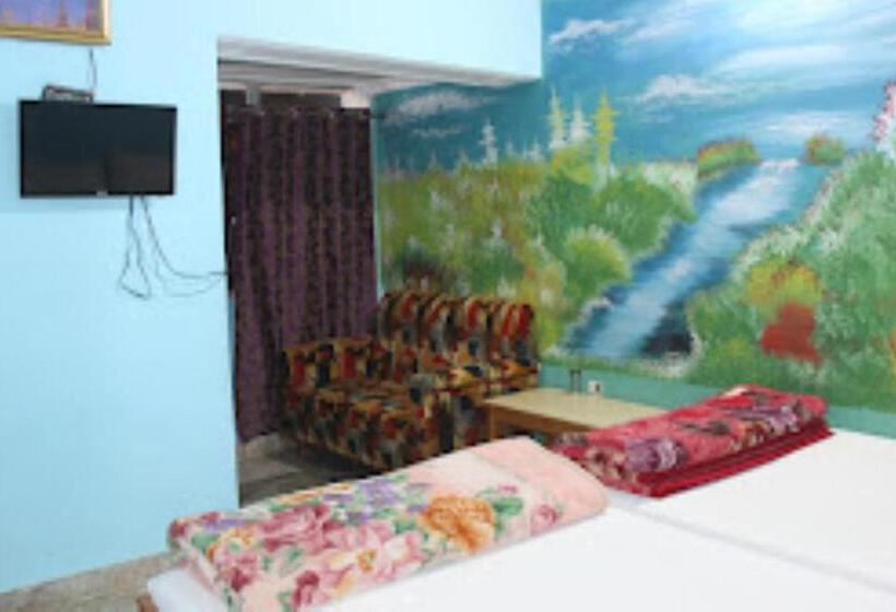 Quarto Quádruplo Estandar, Anukul Guest House,bodh Gaya