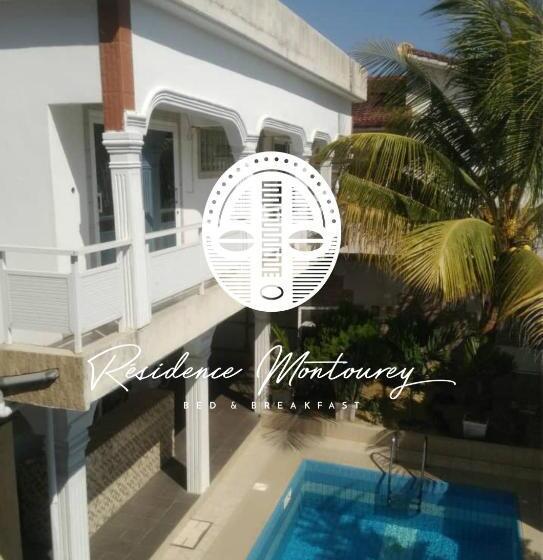 اتاق استاندارد با چشم‌انداز استخر, Residence Montourey Bed & Breakfast