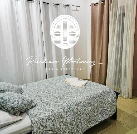 اتاق استاندارد با چشم‌انداز استخر, Residence Montourey Bed & Breakfast