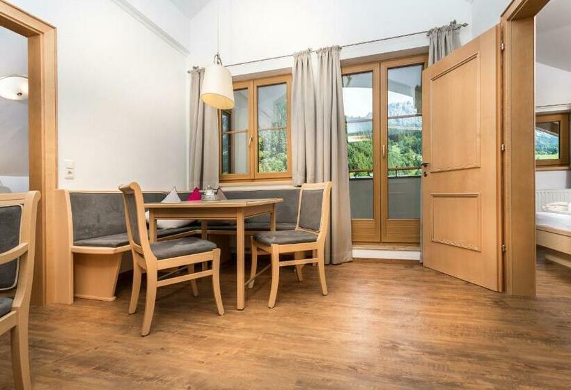 Апартаменты 2 Спальни, Almhof Alpin Apartments & Spa