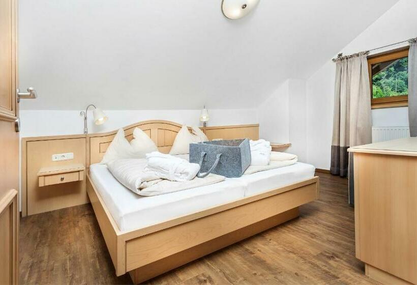 Апартаменты 2 Спальни, Almhof Alpin Apartments & Spa