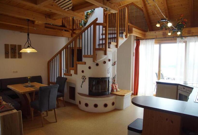 2 Bedroom Apartment with Views, Bioferienhof Brückler