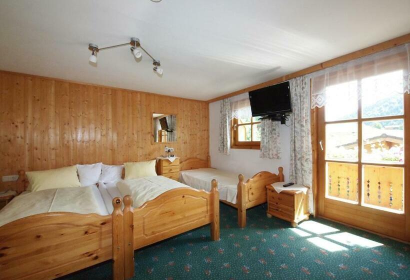 Номер Стандарт с Балконом, Gasthof Pesbichl