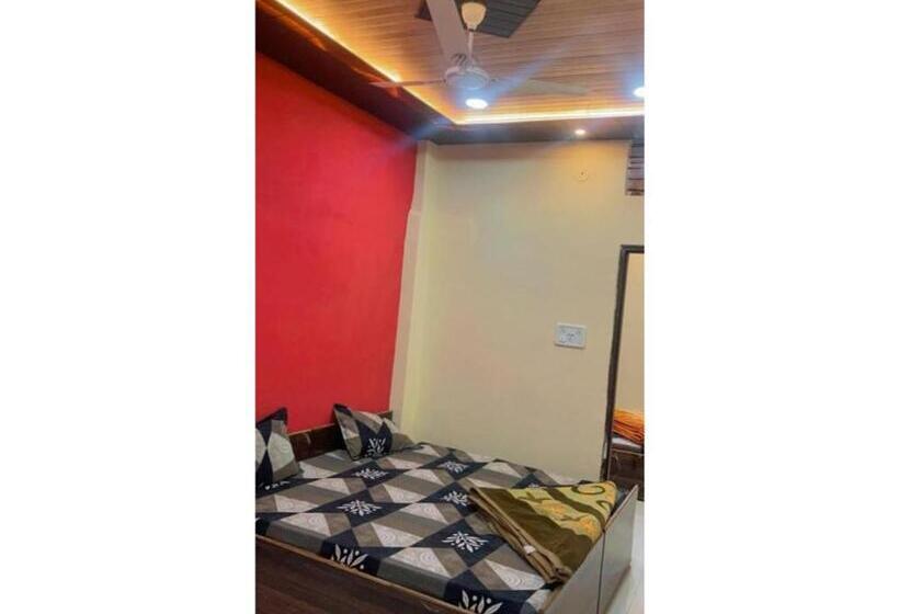Номер Deluxe, Guru Kripa, Ujjain