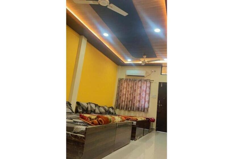 Семейный Номер, Guru Kripa, Ujjain