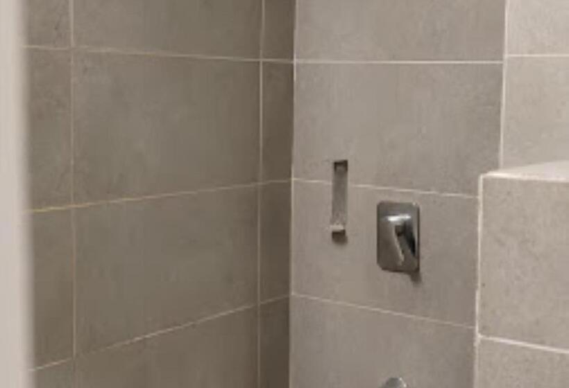 Номер Стандарт Трехместный, Swagstay Hotel Woodlands Nagpur