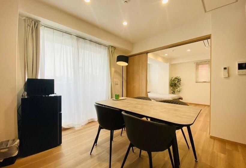 اتاق خانوادگی, 万錦apartment