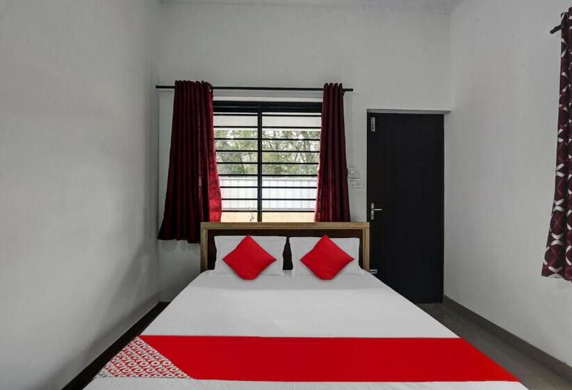 Номер Стандарт, Oyo Flagship Golden Residency Manjeri