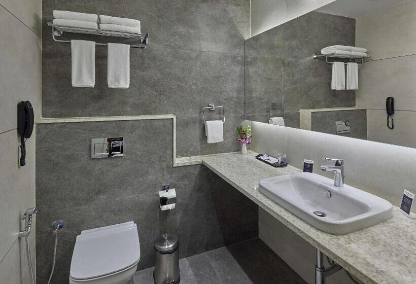 Семейный Номер, Grand Continent Hosur A Sarovar Portico Affiliate