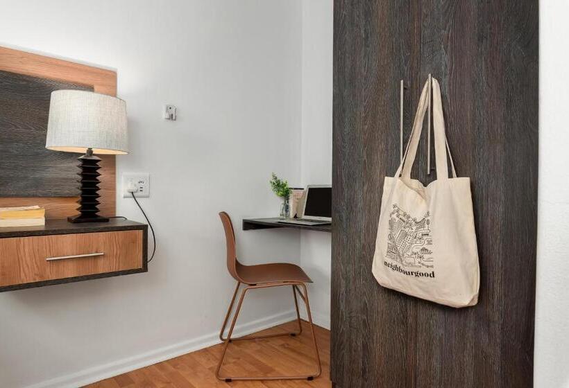 Номер Стандарт, Neighbourgood Ravenscraig
