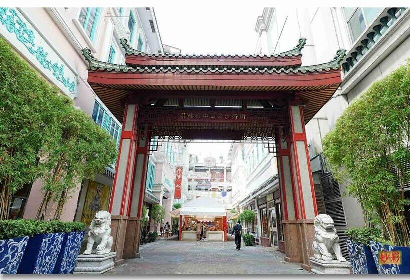 标准间, Pristine