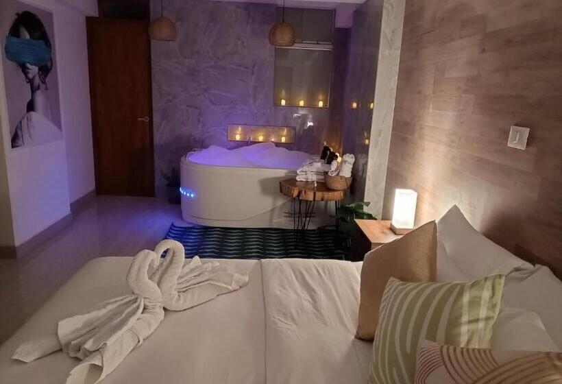 سوئیت با تخت بزرگ, Jacuzzi Hotel Cusco
