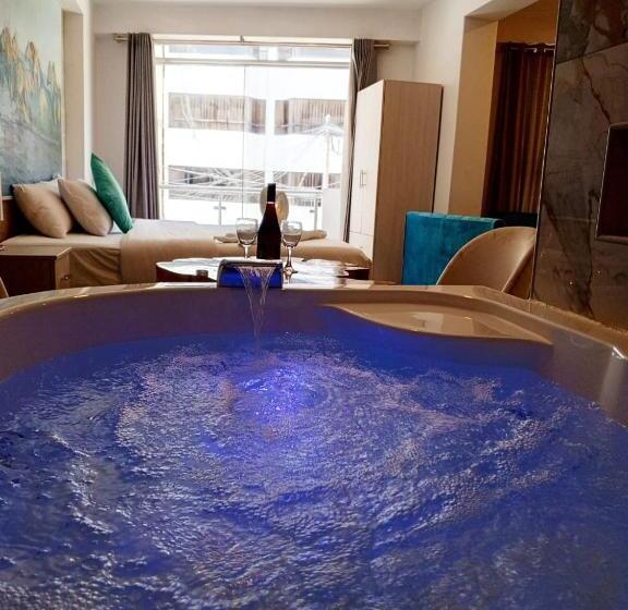 سوئیت با تخت بزرگ, Jacuzzi Hotel Cusco