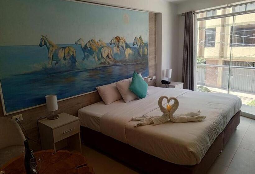 سوئیت با تخت بزرگ, Jacuzzi Hotel Cusco