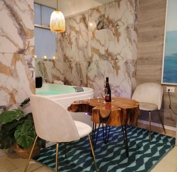 سوئیت با تخت بزرگ, Jacuzzi Hotel Cusco