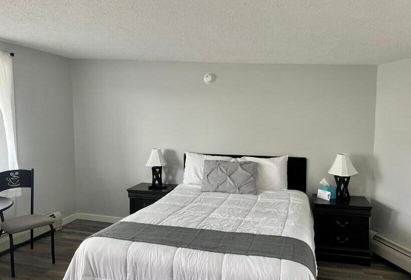 Номер Стандарт, Lincoln House Motel
