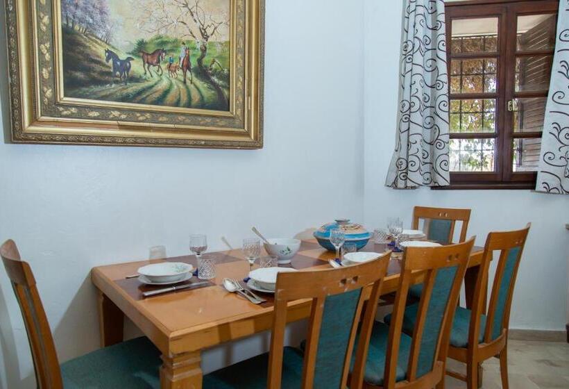 Номер Стандарт, La Villa Romaine   Hôte