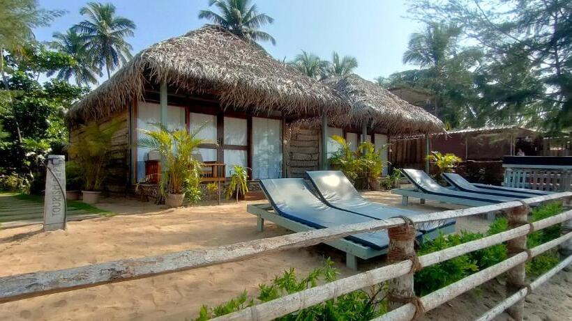 Люкс Deluxe Вид на Море, The Coast Beach Resort