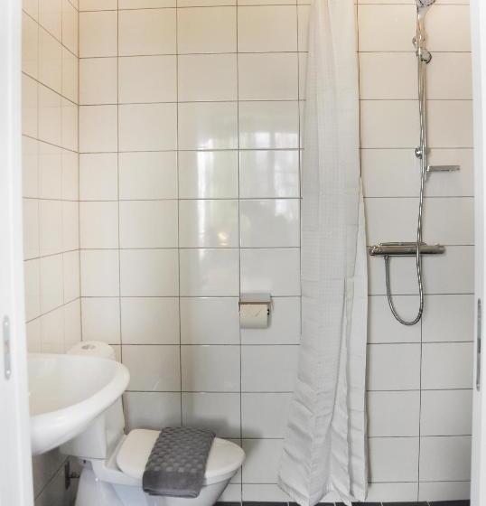 Семейный Номер, Slite Badhotell