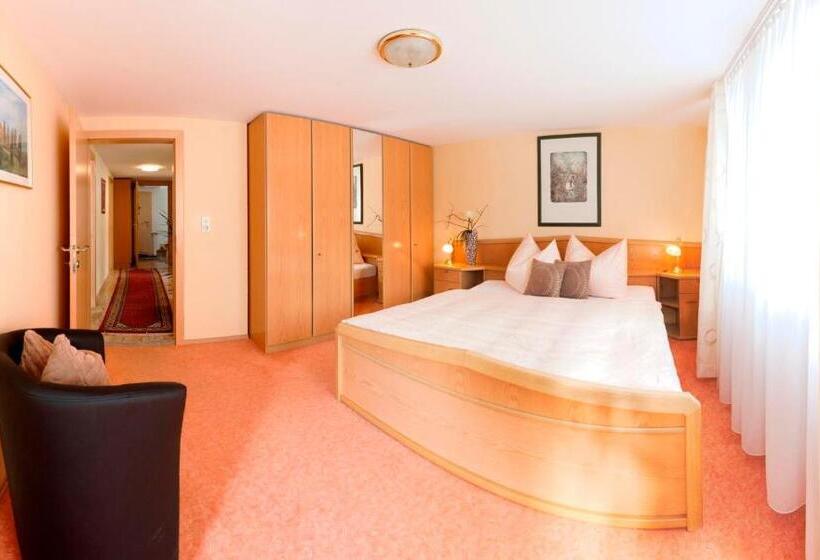 Апартаменты 2 Спальни, Appartement Zint
