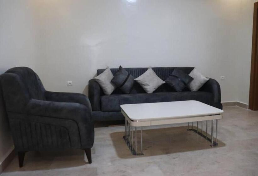 سوییت, Capblancvillagetouristique