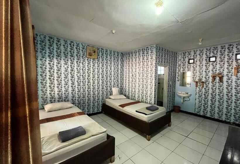 Номер Стандарт, Capital O 93262 Hotel Cherish 2