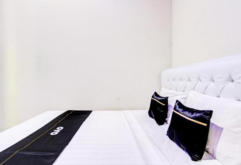 Номер Deluxe, Capital O 93244 Angkasa Inn