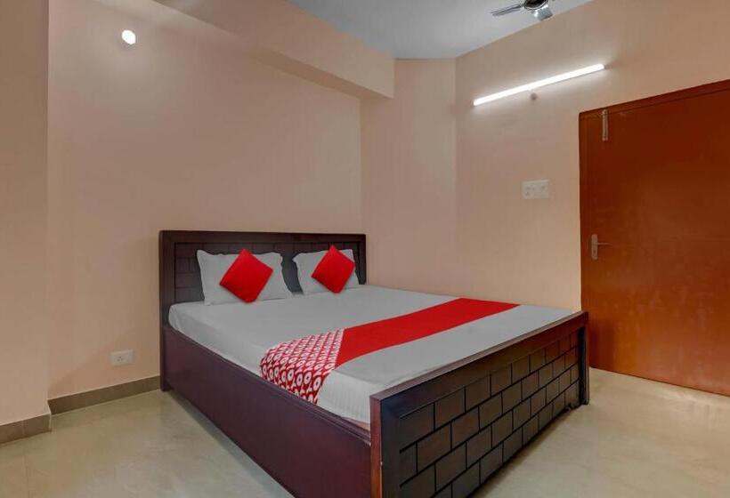 三人经典房间, Super Oyo Flagship Moyong Homestay