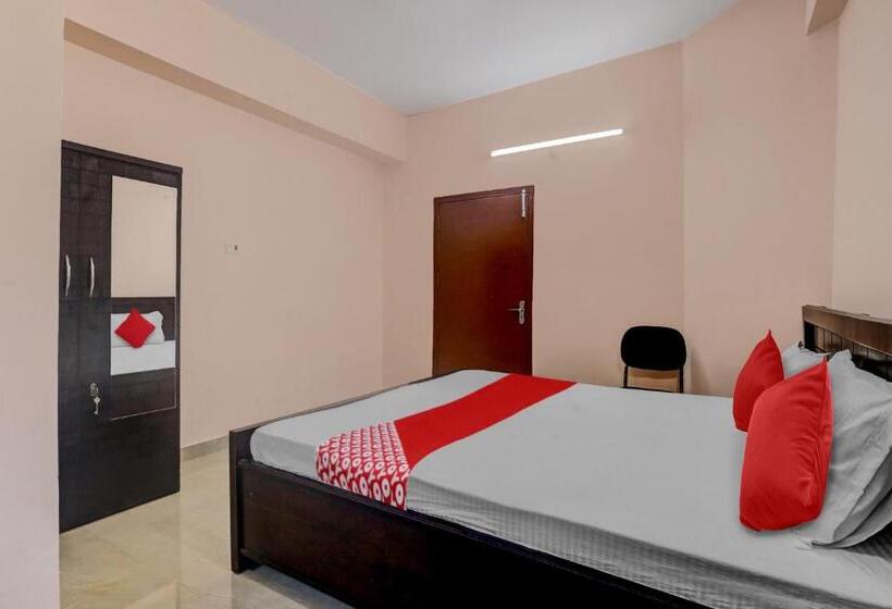 三人经典房间, Super Oyo Flagship Moyong Homestay