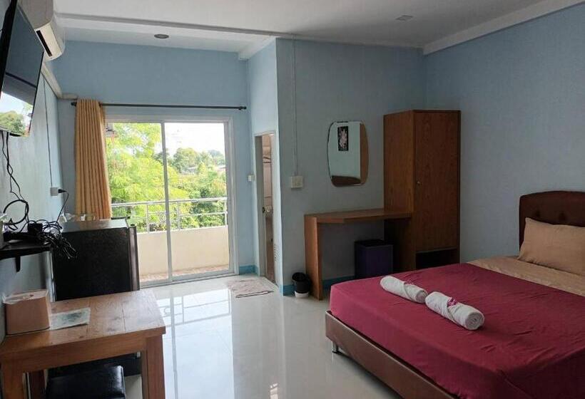 Номер Стандарт, Center Place Ang Thong